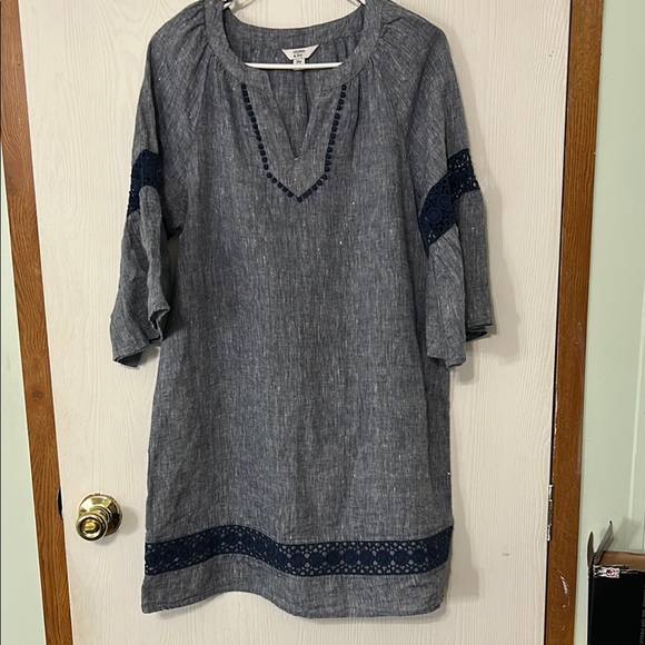 Crown & Ivy Bell Sleeve Linen Dress - Picture 1 of 5